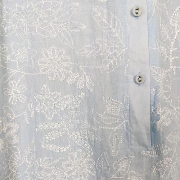 Gretchen Scott Light Blue Embroidered Floral Half Button Blouse Size XS - Picture 4 of 7